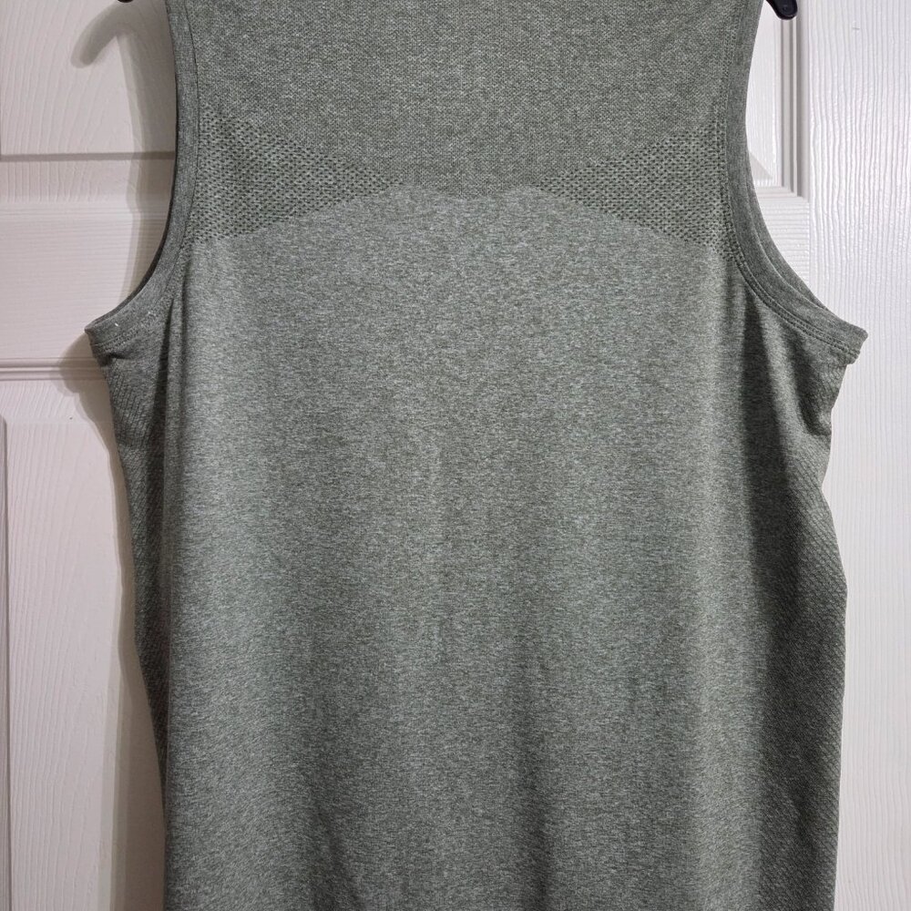 Slazenger Top - Picture 2 of 2
